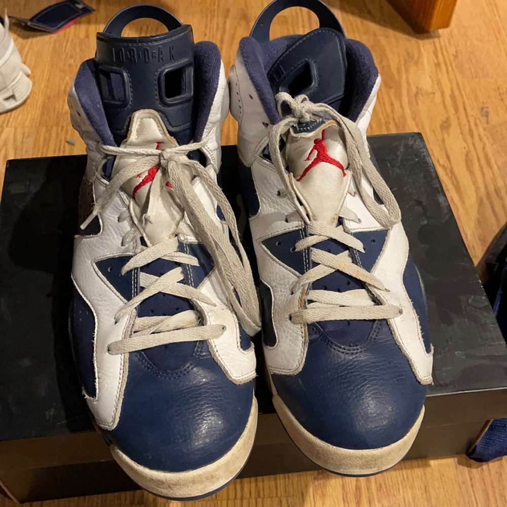 MENS JORDANS